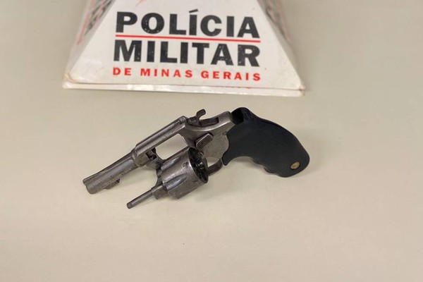 Após denúncia de ameaça, Polícia Militar apreende revólver e homem de 32 anos acaba preso em Patrocínio
