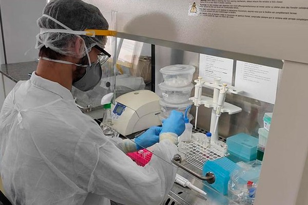 Patos de Minas tem mais 110 novos casos de coronavírus, o maior número nas últimas semanas