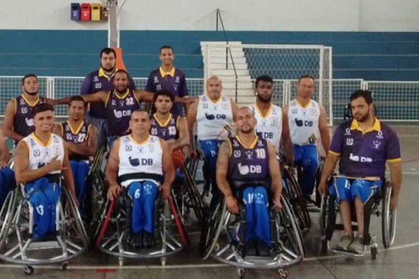 Equipe de basquete em cadeiras de rodas do UNIPAM faz as malas para 1ª competição de 2019 
