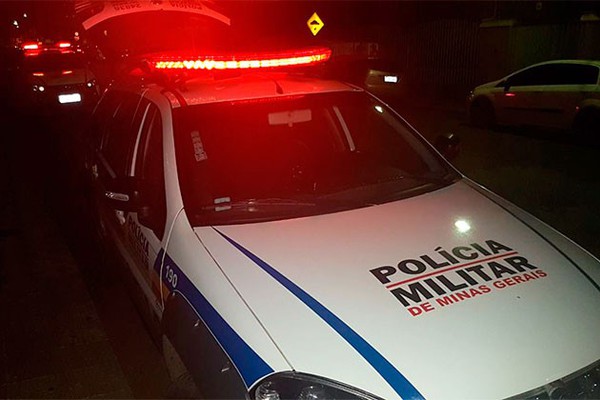 Homem de 39 anos morre com tiro no rosto em segundo homicídio do ano em Patos de Minas