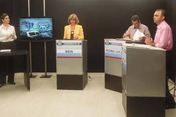 Candidatos a prefeito aproveitam debate na NTV para convencer indecisos