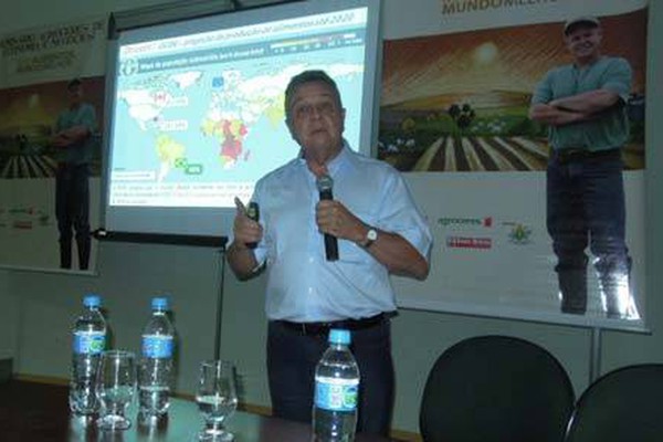 Seminário promovido pela Agroceres na Agrofena atrai produtores de todo o país