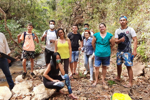 Projeto Expedições leva estudantes para conhecerem as riquezas naturais de Patos de Minas