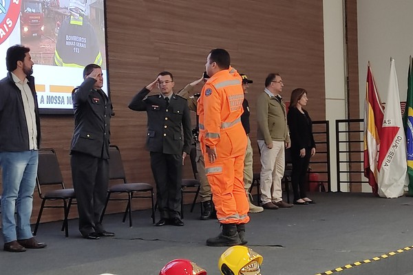 Solenidade marca os 45 anos de instalação do Corpo de Bombeiros em Patos de Minas