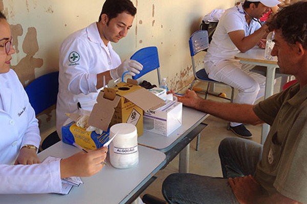 Estudantes de Biomedicina da FPM participam de ação para promoção da saúde em Alagoas