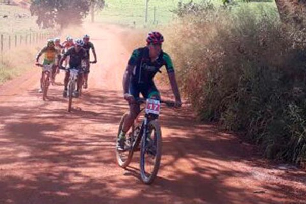 Mais de 320 atletas disputaram a 2ª Maratona do Milho de Mountain Bike em Patos de Minas