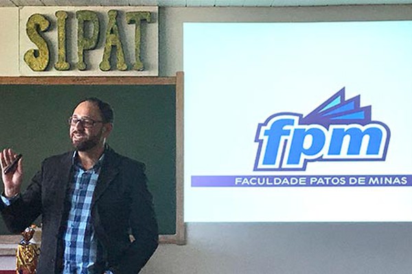 Professor da FPM palestra sobre Finanças Pessoais de forma gratuita e agenda convites
