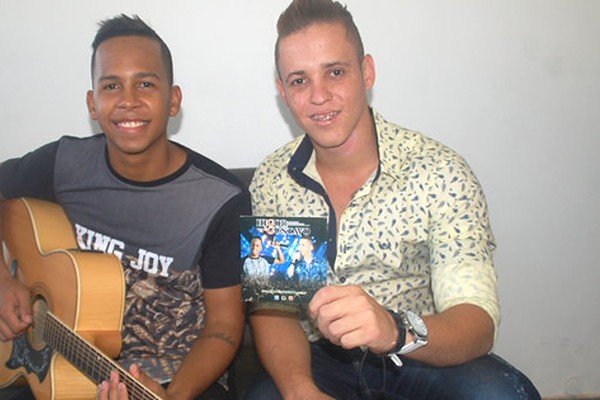 Dupla patense lança CD com músicas inéditas e já é sucesso em Patos de Minas e região