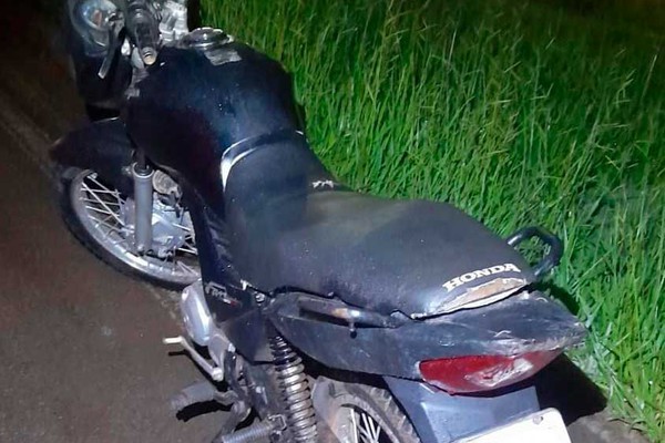 Jovem é flagrado conduzindo motocicleta com placa e chassi adulterados e acaba preso em São Gotardo