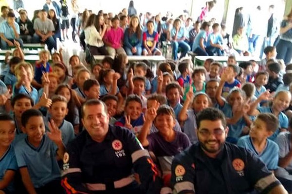 Projeto Samuzinho prepara crianças para agir e acionar o socorro em casos de emergência