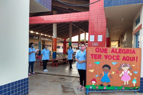Prefeitura de Patos de Minas propõe reajustar salário de educador infantil para R$ 2.307,20