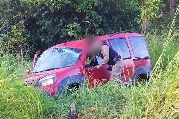 Homem é preso após furtar ambulância, roubar carro e causar dois acidentes em Coromandel