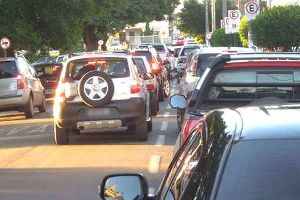 Mais de 40 mil veículos em Patos de Minas continuam com pagamento do IPVA em atraso