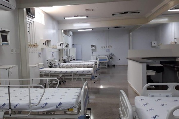 Após ingressarem na Clínica do Rim, pacientes renais pedem leitos de UTI ao Hospital São Lucas