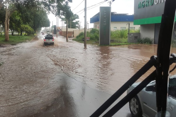 Patos de Minas tem alerta de perigo por chuvas intensas nas próximas horas