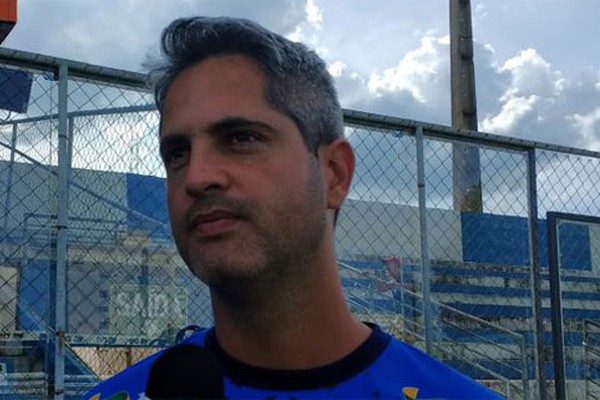 Ex-treinador da URT Rodrigo Santana será o técnico do Atlético no clássico contra o Cruzeiro