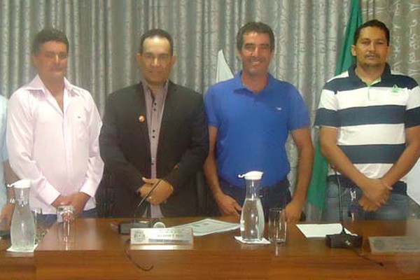Câmara Municipal de Varjão de Minas elege o novo presidente para o ano de 2016