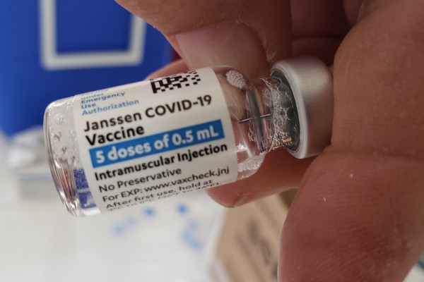 Mais de 63.500 pessoas já receberam ao menos uma dose de vacina contra a Covid-19 em Patos de Minas