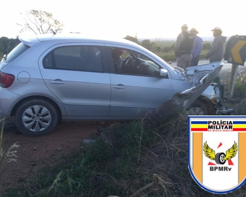Motorista sem CNH é preso ao entrar na BR 146 sem observar e atingir caminhão em Patos de Minas