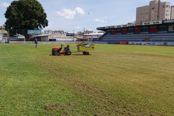 Estádio Zama Maciel passa por revitalização do gramado e vistoria do Corpo de Bombeiros