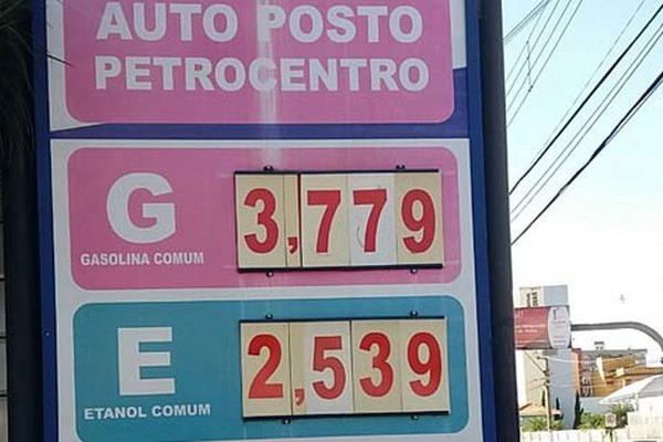 Preço do álcool cai mais uma vez em Patos de Minas e combustível se torna o mais viável