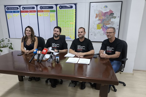 Falcão assina ordem de serviço para asfaltar Estrada de Alagoas, Fátima Porto e outras vias