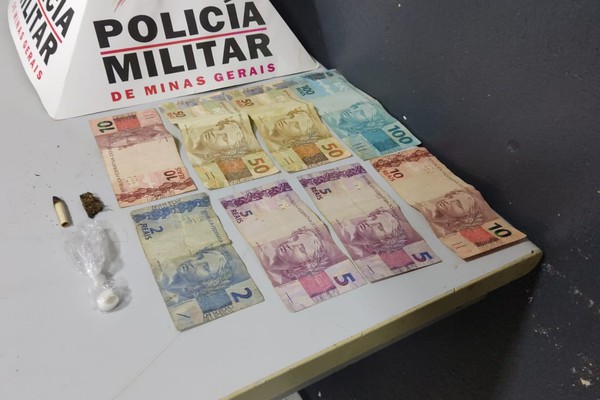 Polícia Militar flagra comércio ilegal de drogas e dois acabam na delegacia em Patos de Minas