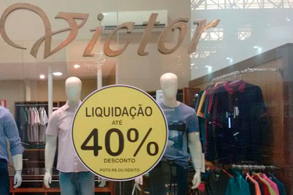 Loja de roupas masculinas em Patos de Minas abre liquidação e promete grandes descontos