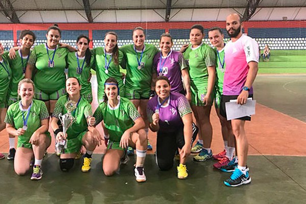 Equipe feminina de Handebol patense conquista o segundo lugar em Liga do Triângulo Mineiro e Alto Paranaíba