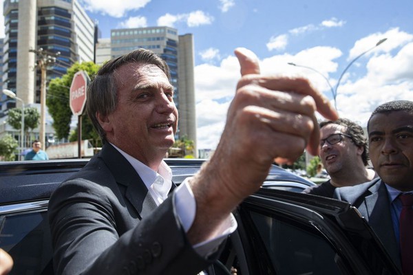 Em depoimento à PF, Bolsonaro diz que post com fake news foi acidental