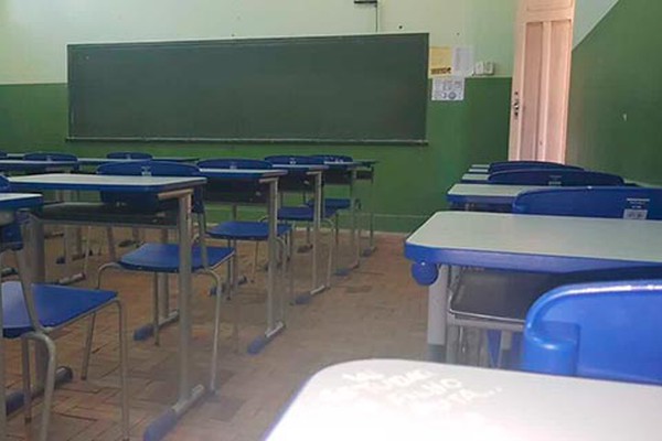 Escolas municipais e estaduais terão volta às aulas em datas diferentes em Patos de Minas