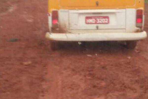 Chuvas deixam condições de estradas rurais precárias e crianças ficam sem aula em Patos de Minas