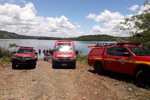 Corpo de Bombeiros alerta para risco de afogamento e necessidade de colete em embarcações