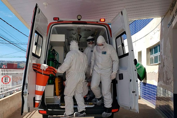 Patos de Minas confirma mais 211 casos e 202 pacientes internados na rede hospitalar