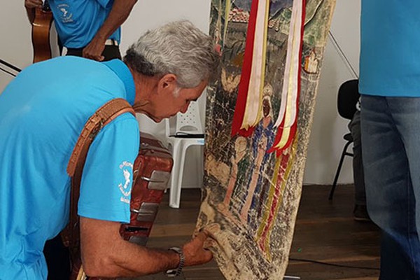 Campanhas de Folias de Reis completam 60 anos de solidariedade e fé em Patos de Minas 
