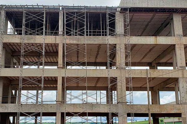 Obras do Campus da UFU de Patos de Minas são paralisadas de novo por falta de recursos