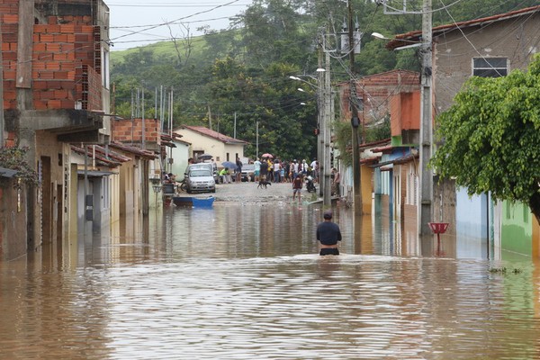 Chega a 226 o número de municípios em situação de emergência pelas chuvas em Minas
