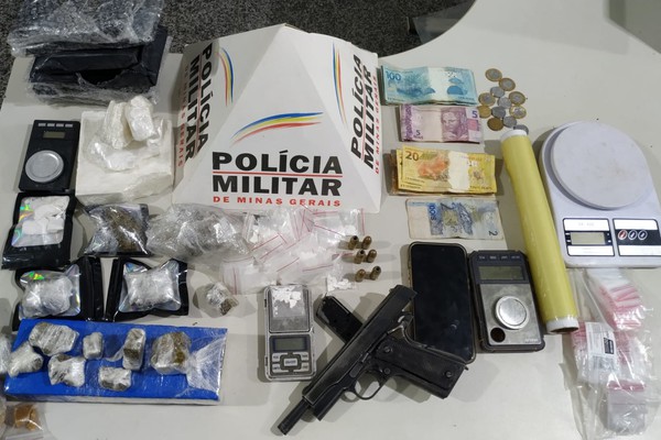 Conhecido no meio policial é preso com arma, dinheiro, pasta base de cocaína, maconha e moto adulterada em São Gotardo