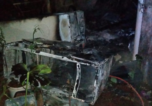 Incêndio destrói imóvel com móveis e eletrodomésticos na cidade de Guimarânia